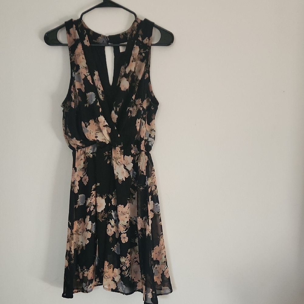 Beautiful Dress- Black Floral